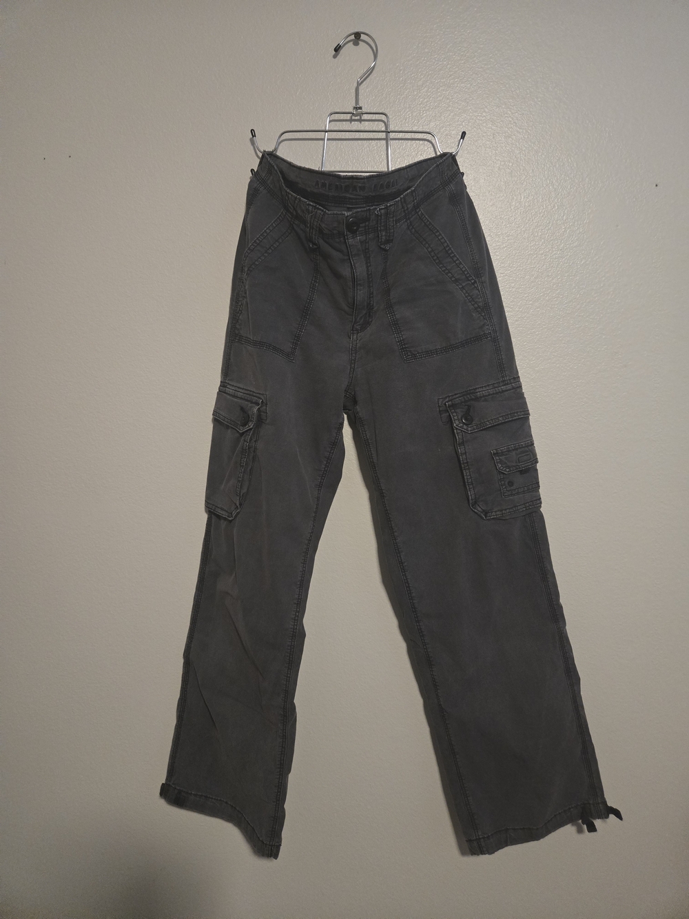 American Eagle Gray Stretch Cargo Pants Women's Size 4 Y2K Utility Wide Leg - Picture 8 of 16